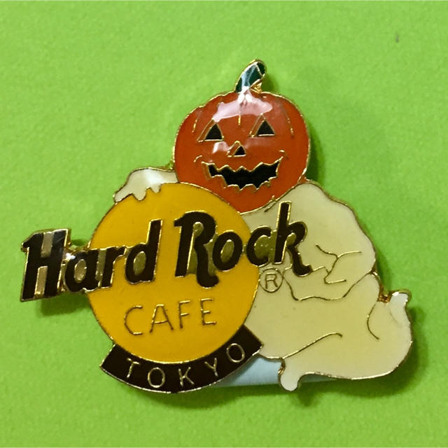 Hard Rock CAFE(ハードロックカフェ)のハードロックカフェ ハロウィンピン 2個セット エンタメ/ホビーのアニメグッズ(バッジ/ピンバッジ)の商品写真