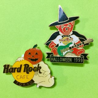 ハードロックカフェ(Hard Rock CAFE)のハードロックカフェ ハロウィンピン 2個セット(バッジ/ピンバッジ)