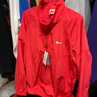 ナイキ(NIKE)のNIKE × STUSSY ウィンドランナー　ハバネロレッド　m(ナイロンジャケット)