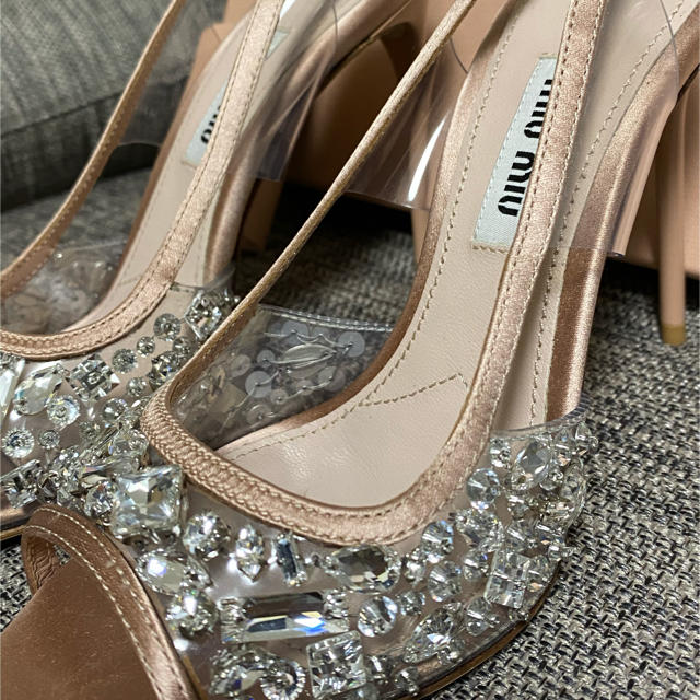 新品未使用 miumiu パンプス ハイヒール 新品未使用 miumiu パンプス ハイヒール