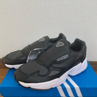 アディダス(adidas)の【adidas】未使用・タグ付き　ADIDASFALCON RX(スニーカー)