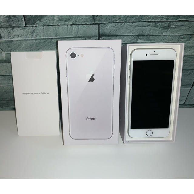 iPhone新品iPhone8 Silver 本体