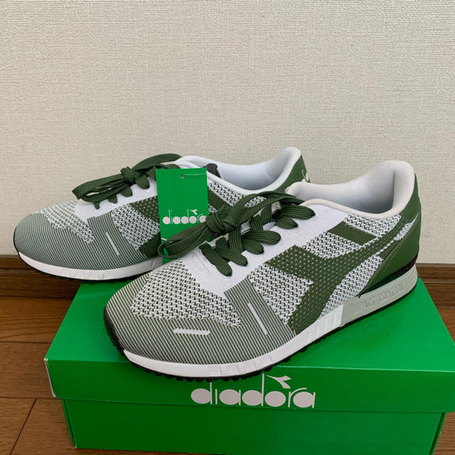 DIADORA(ディアドラ)の【diadora】未使用・タグ付き　TITAN WEAVE メンズの靴/シューズ(スニーカー)の商品写真