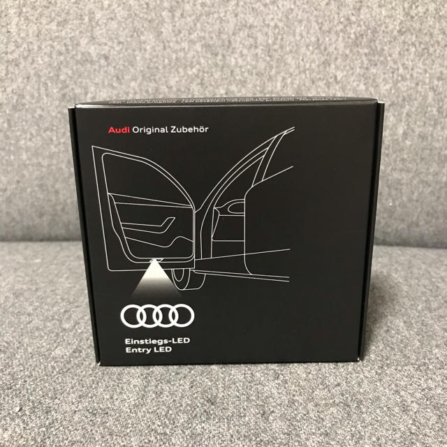 AUDI(アウディ)のアウディ純正　ドアエントリーライト　ゲッコー&フォーリングス 自動車/バイクの自動車(車種別パーツ)の商品写真