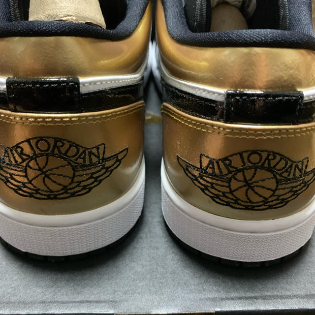 NIKE(ナイキ)の28.5cm NIKE AIR JORDAN 1 LOW Gold Toe メンズの靴/シューズ(スニーカー)の商品写真