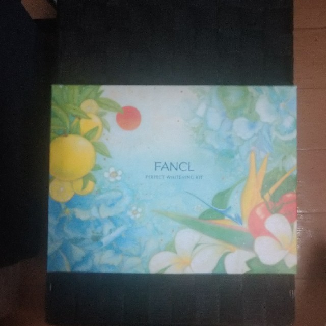 FANCL(ファンケル)のファンケル　パーフェクトホワイトニングキット コスメ/美容のスキンケア/基礎化粧品(化粧水/ローション)の商品写真