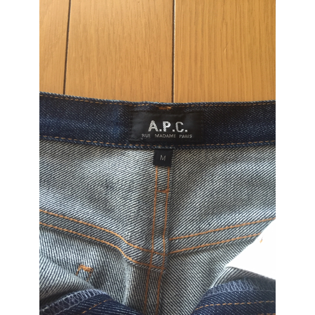 A.P.C(アーペーセー)のAPC デニムショートパンツ レディースのパンツ(ショートパンツ)の商品写真