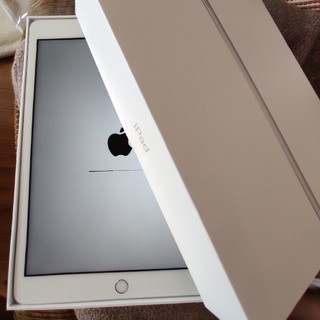 アイパッド(iPad)のipad 第7世代　32ギガ(タブレット)