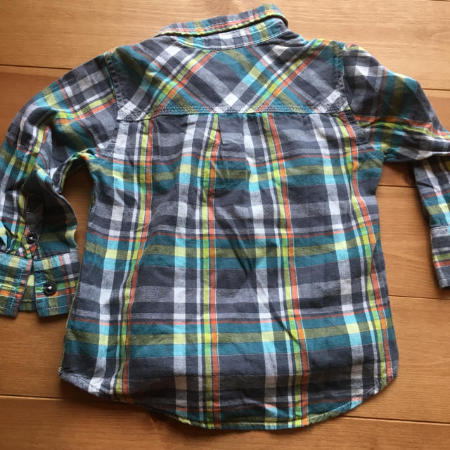 Old Navy(オールドネイビー)のオールドネイビー  チェックシャツ2T キッズ/ベビー/マタニティのキッズ服女の子用(90cm~)(Tシャツ/カットソー)の商品写真