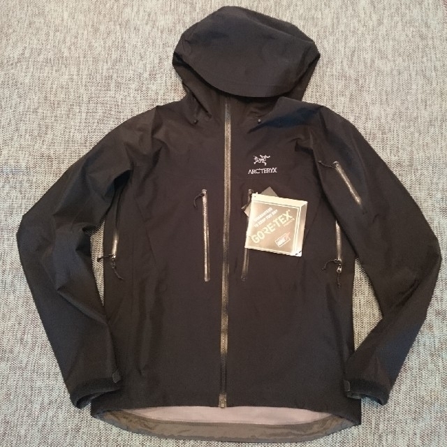 新品Arc’teryx Alpha SV Jacket GORE TEX PRO