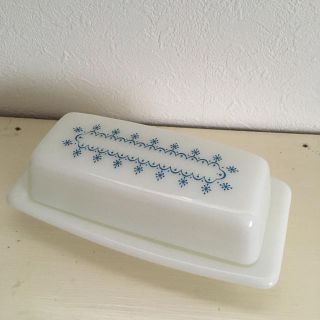 パイレックス(Pyrex)のオールドパイレックス  Pyrex  ビンテージ　スノーフレイク　バターケース(容器)