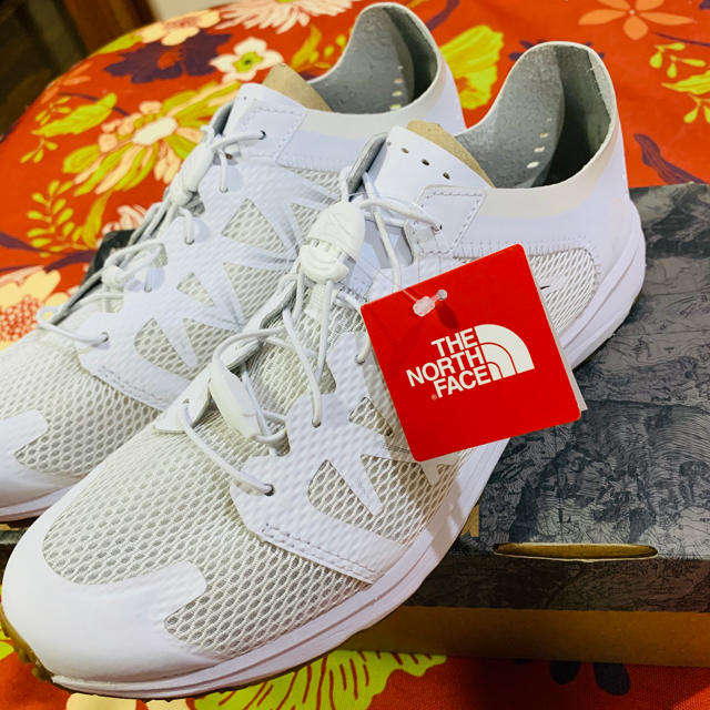 THE NORTH FACE(ザノースフェイス)のノースフェイス   THE NORTH FACE  スニーカー　靴 メンズの靴/シューズ(スニーカー)の商品写真