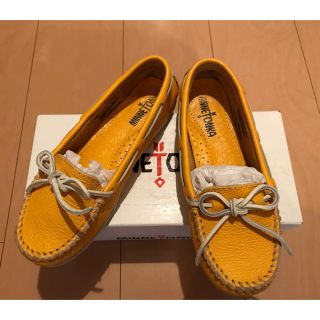 ミネトンカ(Minnetonka)のMINNETONKAモカシンイエローレザー(スリッポン/モカシン)