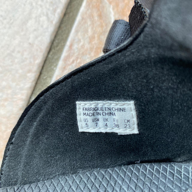 suicoke(スイコック)のかすにゃん様専用スイコック　足袋　サンダル レディースの靴/シューズ(サンダル)の商品写真