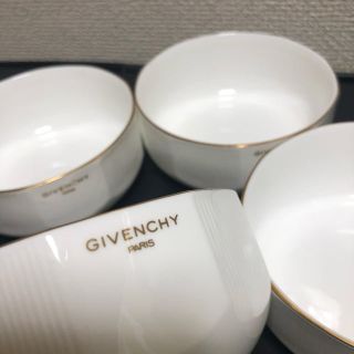 ジバンシィ(GIVENCHY)のGIVENCHY ジバンシー★ボール型 小皿 4点セット サラダ/フルーツなどに(食器)