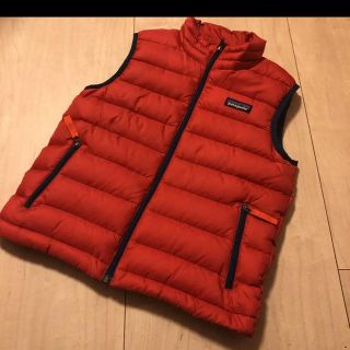 パタゴニア(patagonia)のパタゴニア  BOYS xs5ー6歳用　ダウンベスト キッズ(ジャケット/上着)