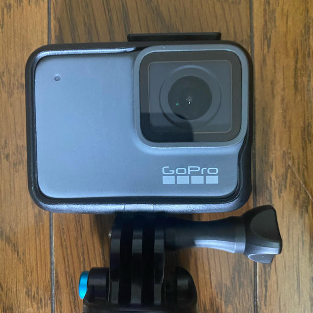 GoPro(ゴープロ)のGoProHERO7silver スマホ/家電/カメラのカメラ(ビデオカメラ)の商品写真