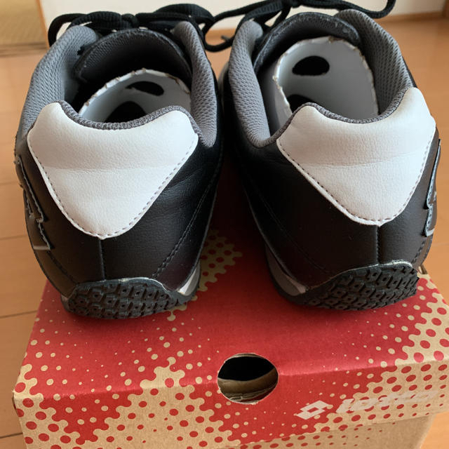 lotto(ロット)のUSED Lotto Trofeo Road XII Black 27cm元箱付 メンズの靴/シューズ(スニーカー)の商品写真