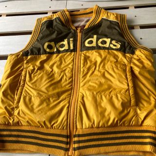 アディダス(adidas)のアディダスリバーシブルダウンベスト(ダウンベスト)