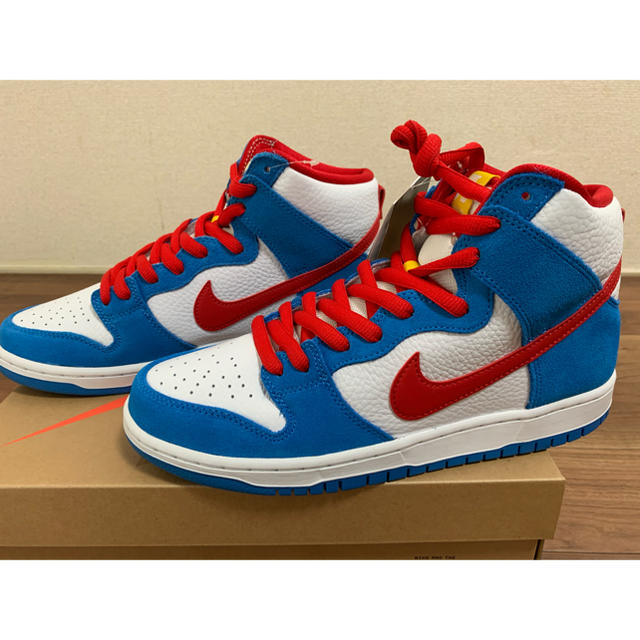 NIKE(ナイキ)の最終値下　nike sb dunk doraemon ダンク　ドラえもん　27 メンズの靴/シューズ(スニーカー)の商品写真