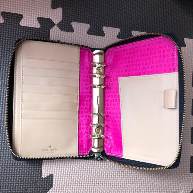 kate spade new york(ケイトスペードニューヨーク)のケイトスペード kate spade システム手帳  カバー ケース インテリア/住まい/日用品の文房具(カレンダー/スケジュール)の商品写真