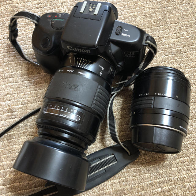Canon(キヤノン)のキャノン　Canon EOS 750QD スマホ/家電/カメラのカメラ(フィルムカメラ)の商品写真