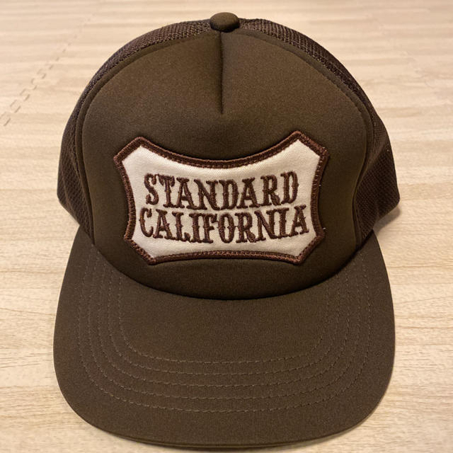 STANDARD CALIFORNIA(スタンダードカリフォルニア)のSTANDARD CALIFORNIA メッシュキャップ 茶 メンズの帽子(キャップ)の商品写真
