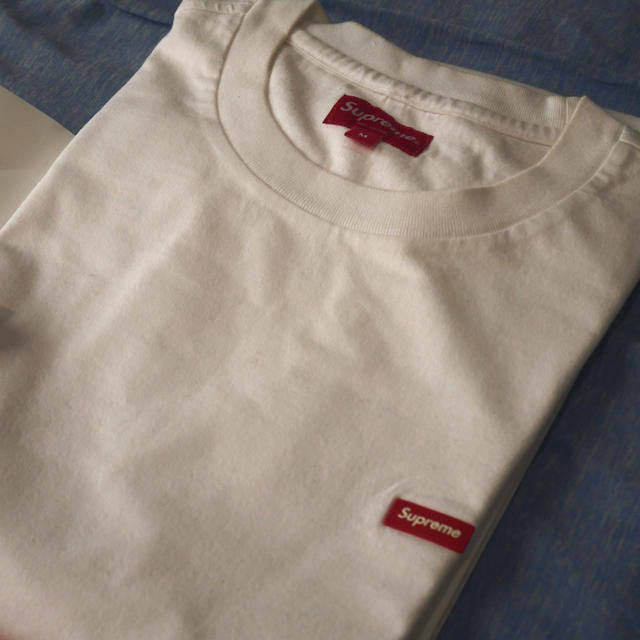 Supreme(シュプリーム)のsupreme small box tee 白　ホワイト　スモール　ボックス メンズのトップス(Tシャツ/カットソー(半袖/袖なし))の商品写真