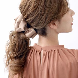 アネモネ(Ane Mone)のバナナクリップ　ボリューム　リボン(ピンクベージュ)｜ヘアアクセサリー(バレッタ/ヘアクリップ)