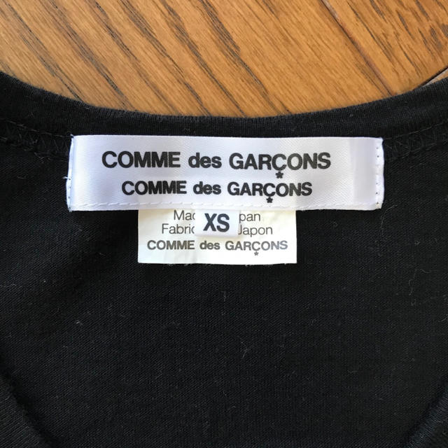 COMME des GARCONS(コムデギャルソン)の☆コム・デ・ギャルソン☆ お花模様タンクトップ  ベスト　コムコム レディースのトップス(Tシャツ(半袖/袖なし))の商品写真