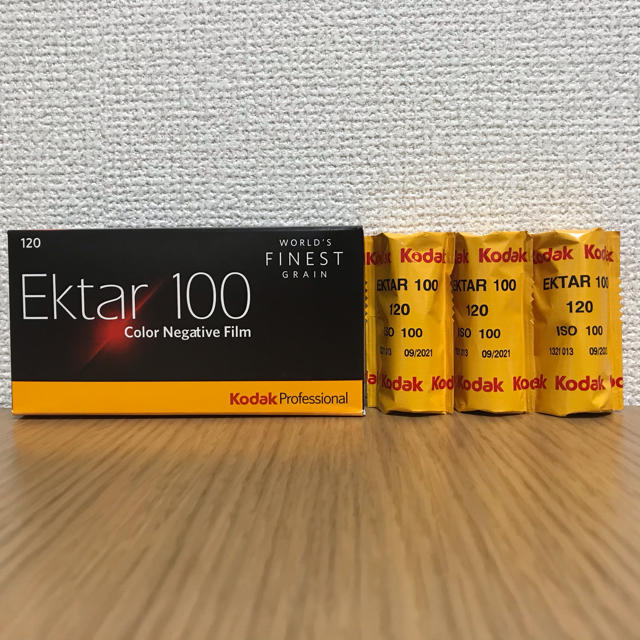 Kodak Ektar 100ブローニー120mmネガフィルム3本 スマホ/家電/カメラのカメラ(フィルムカメラ)の商品写真