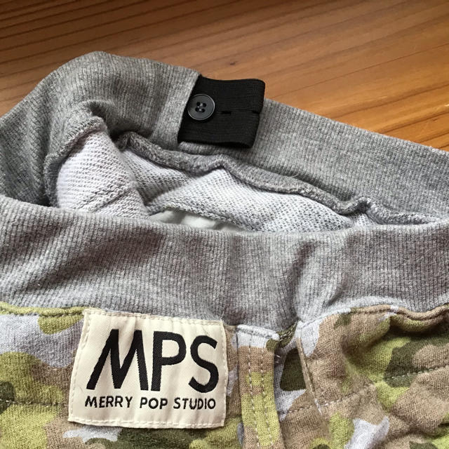 MPS(エムピーエス)のMPS  キッズ パンツ　130㎝　コットン100%  長ズボン　迷彩柄 キッズ/ベビー/マタニティのキッズ服男の子用(90cm~)(パンツ/スパッツ)の商品写真