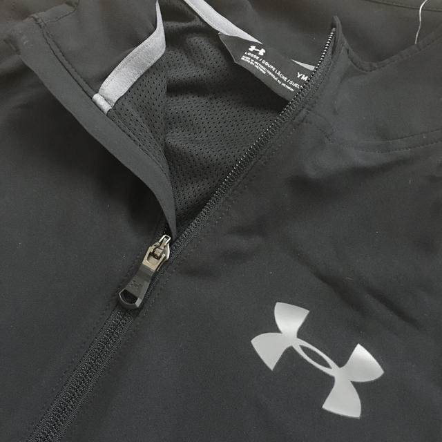 Under Armour ライトジャケット YMD/JM/M