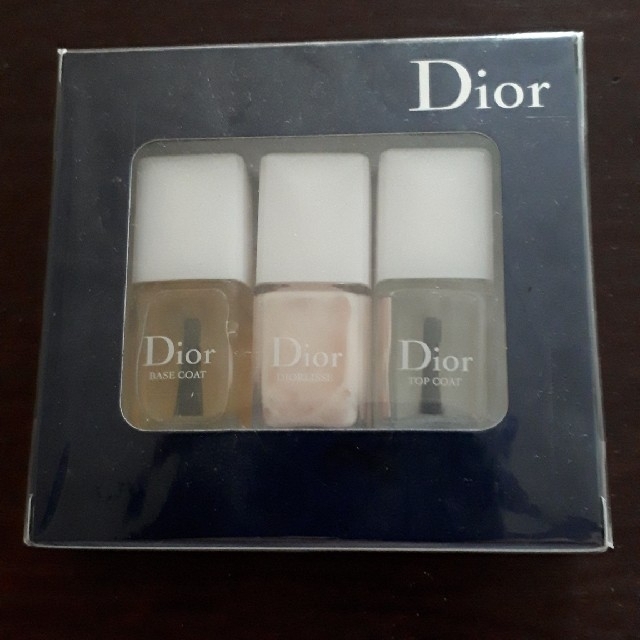 Dior(ディオール)のDior マニキュア コスメ/美容のネイル(マニキュア)の商品写真