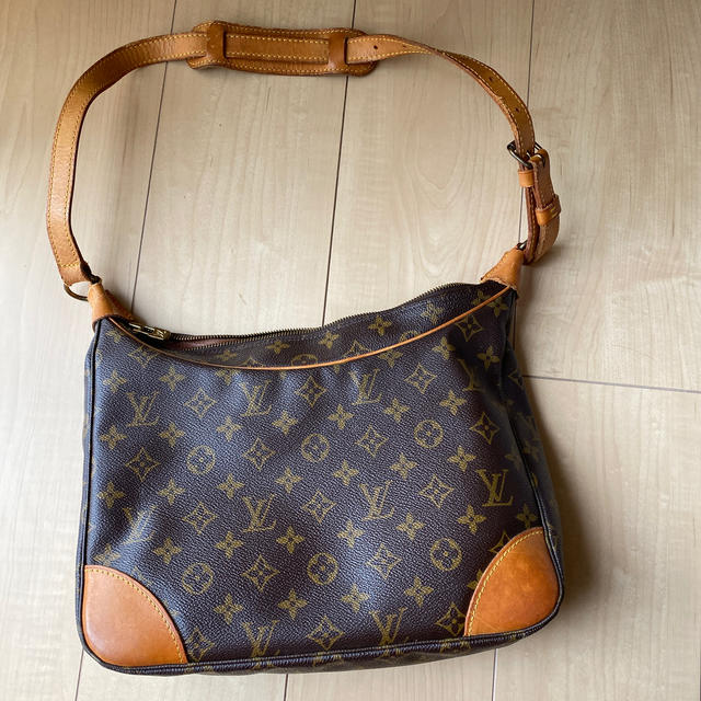 VUITTON モノグラム　正規品