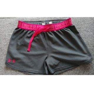 アンダーアーマー(UNDER ARMOUR)のUNDER ARMOUR　ショートパンツ　150cm(ウェア)