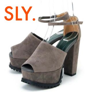 スライ(SLY)の【新品】LORA SANDAL(サンダル)