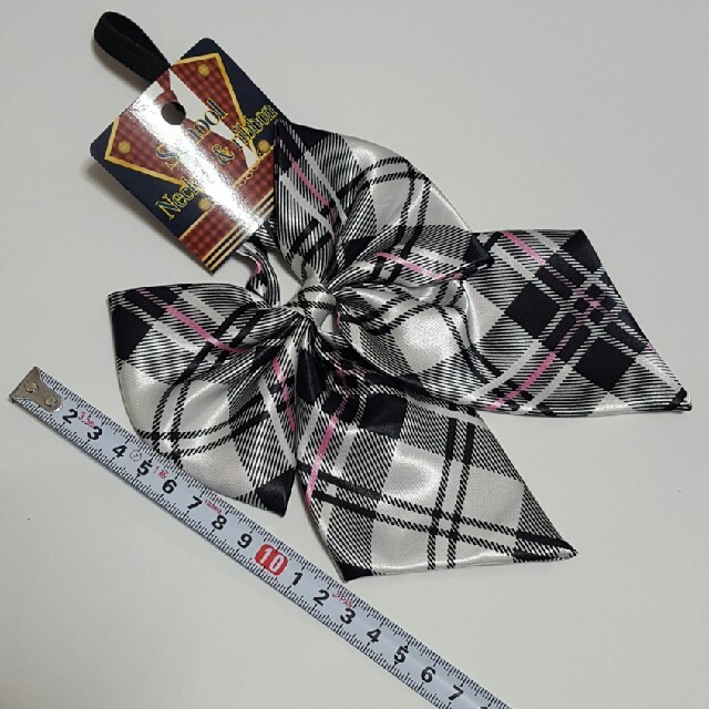 制服リボン　白×ピンク エンタメ/ホビーのコスプレ(小道具)の商品写真