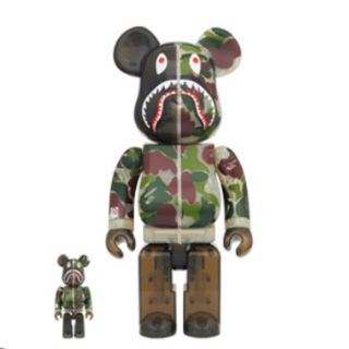 アベイシングエイプ(A BATHING APE)のCLEAR ABC CAMO SHARK BE@RBRICK100%&400% (その他)