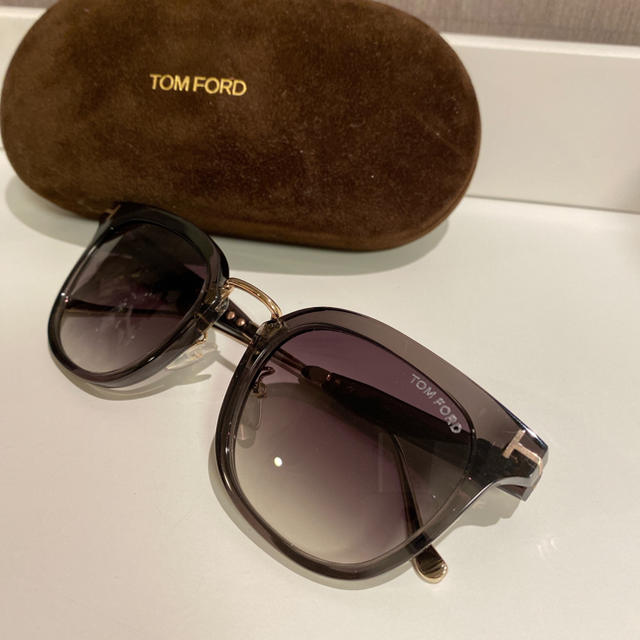 TOM FORD(トムフォード)の［値下げ］TOMFORD サングラス レディースのファッション小物(サングラス/メガネ)の商品写真