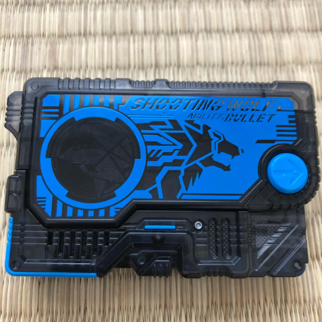 仮面ライダーゼロワン　DXエイムズショットライザー　箱付き