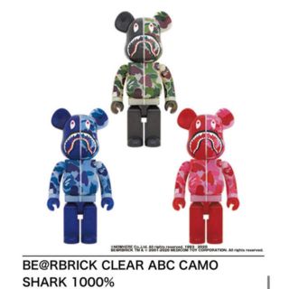 アベイシングエイプ(A BATHING APE)の3体セット BAPE SHARK BE@RBRICK 1000%(その他)