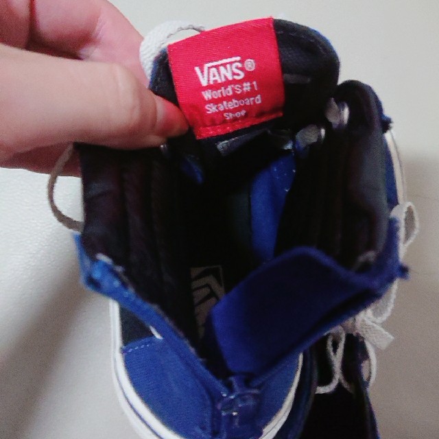 VANS(ヴァンズ)の値下げ中★VANS オールドスクール スニーカー★US★17cm★ キッズ/ベビー/マタニティのキッズ靴/シューズ(15cm~)(スニーカー)の商品写真