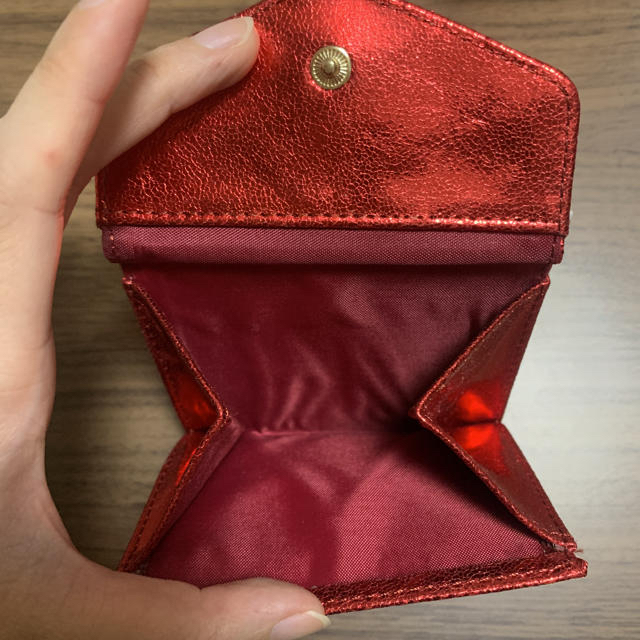 SPIRAL GIRL(スパイラルガール)の（MARYさま）SPIRAL GIRL 2つ折り レッド 財布 新品　プレゼント レディースのファッション小物(財布)の商品写真
