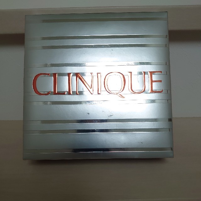 CLINIQUE(クリニーク)のget　happy コスメ/美容の香水(その他)の商品写真