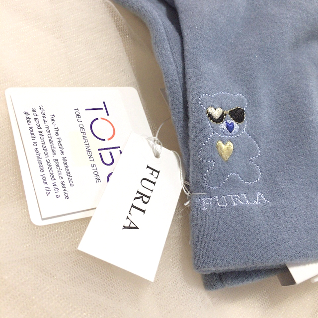 Furla(フルラ)の𓊆 けいこ様専用　新品 FURLA 手袋 水色 𓊇  レディースのファッション小物(手袋)の商品写真