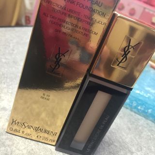 イヴサンローランボーテ(Yves Saint Laurent Beaute)のタンアンクルドポーB10❤︎新品未使用(ファンデーション)