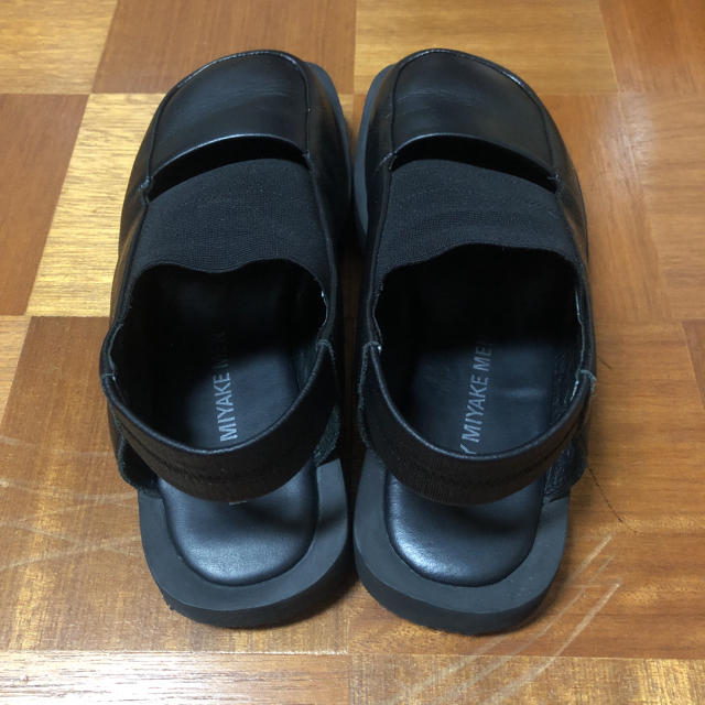 ISSEY MIYAKE(イッセイミヤケ)のISSEY MIYAKE MEN 19AW スクエァトゥサンダル size42 メンズの靴/シューズ(サンダル)の商品写真