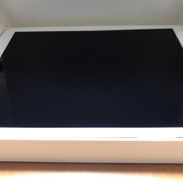 Apple(アップル)のiPad Pro 12.9インチ 第２世代 スマホ/家電/カメラのPC/タブレット(タブレット)の商品写真