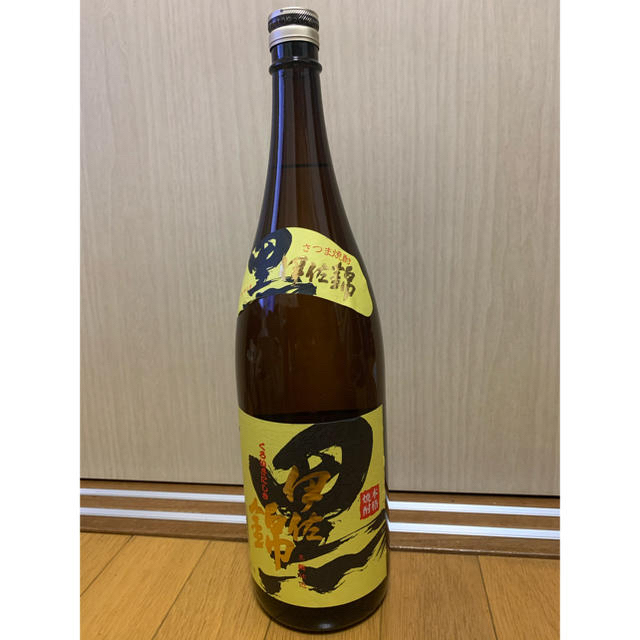 【未開封】黒伊佐錦《芋焼酎》1800ml 食品/飲料/酒の酒(焼酎)の商品写真